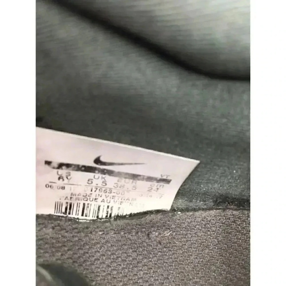 NIKE AIR VAPORMAX (GS) KID'S SHOES Size 6 Youth Blue 917963 007 - Picture 8 of 8